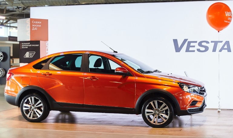 Седан Lada Vesta Cross не пользуется большим спросом