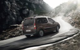 ТОП-10 бюджетных «семейных» автомобилей для летних путешествий