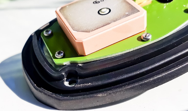 Доработка креплений антенны на крыше Lada Vesta