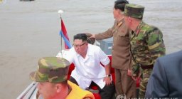 Лидер Северной Кореи прокатился на Lada Priora