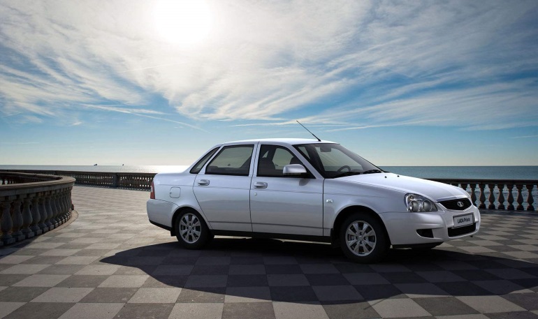 На Кавказе хотят установить памятник автомобилю Lada Priora