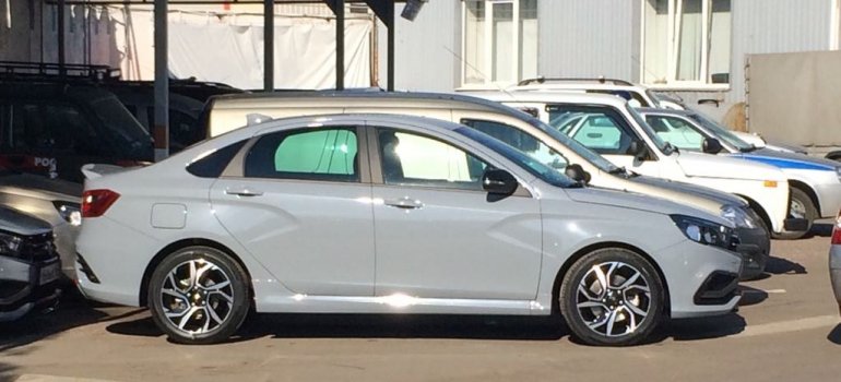 Шпионские фото и видео Lada Vesta Sport