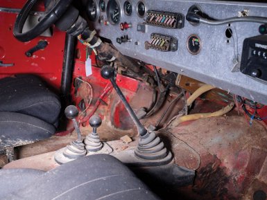 Продается Lada 4x4, участвовавшая в ралли-рейде «Париж-Дакар»