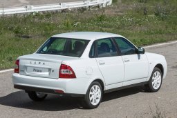 седан Lada Priora