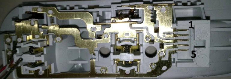 Распиновка плафона освещения Lada Largus