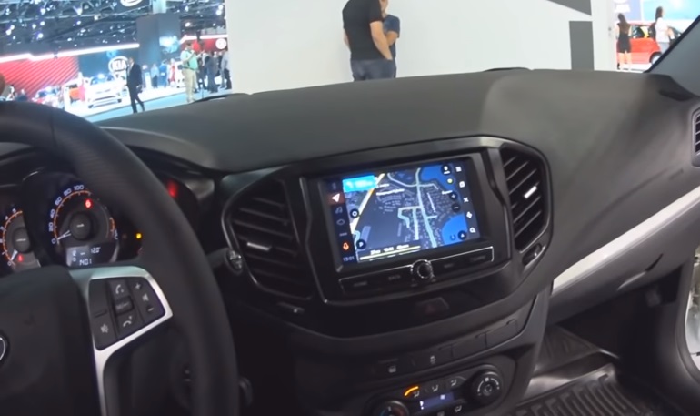 На ММАС-2018 представили Lada Vesta с сервисами Yandex