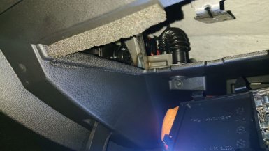 шумоизоляция бардачка lada xray