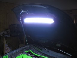 подсветка моторного отсека на автомобилях LADA