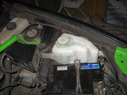 подключение подсветки в моторном отсеке автомобиля LADA Priora