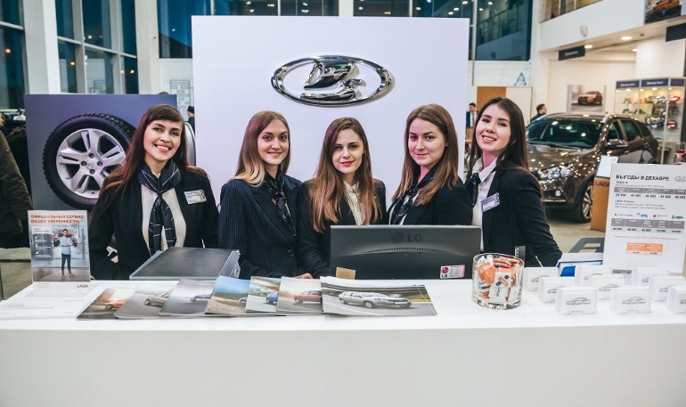 АВТОВАЗ открыл новый обновленный дилерский центр LADA в Перми
