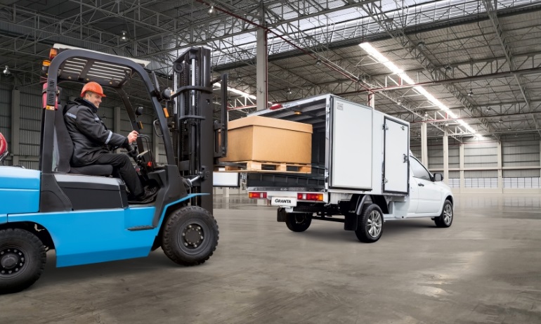 Начались продажи новой линейки коммерческих автомобилей Lada Granta