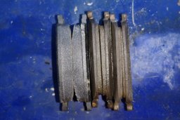 Lada Vesta SW Cross - замена задних тормозных колодок