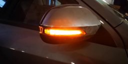 Установка бегающих поворотников в боковые зеркала Lada Vesta