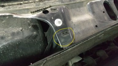 Утопить крепление с одной стороны