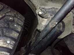 доработал крепление троса ручника на Lada Granta FL