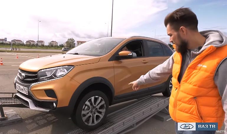 АВТОВАЗ рассказал об особенностях Lada XRAY Cross и современном рулевом колесе