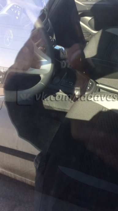 Первые шпионские фото Lada Vesta с вариатором