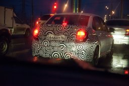 Первые шпионские фото и видео Lada Granta FL Sport