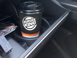 Установка бардачка нового образца на Lada Vesta