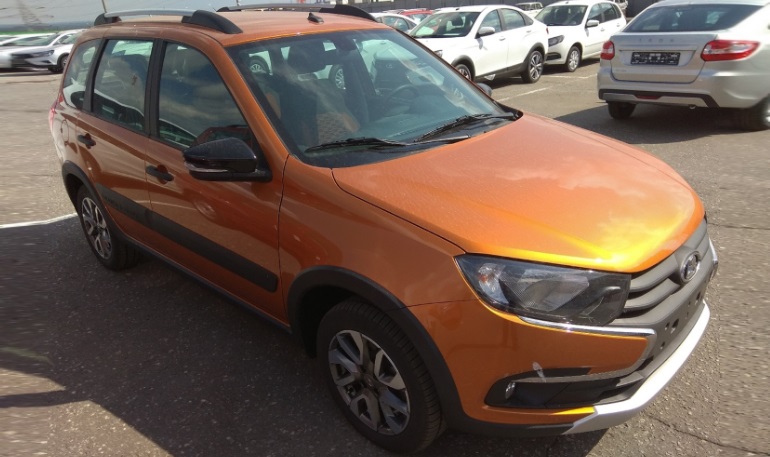Lada Granta Cross начали поступать к дилерам, названа цена