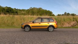 фото Lada Granta Cross