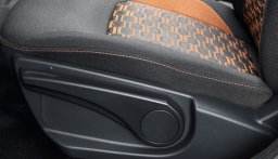 салон Lada Granta Cross