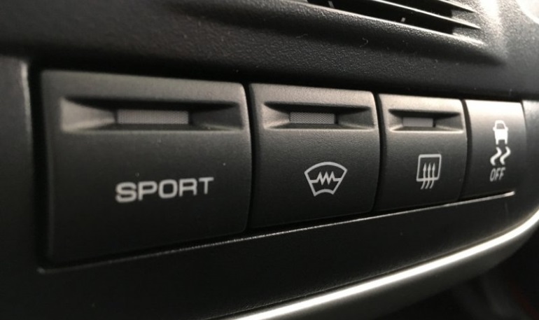 Как работает спортивный режим на обновленной Lada Granta