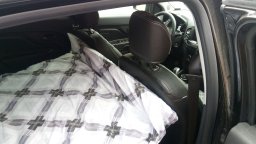 Удобно ли спать или ночевать в Lada XRAY