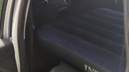 Удобно ли спать или ночевать в Lada XRAY