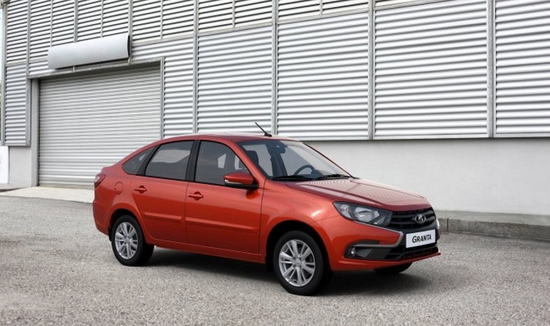 Падают продажи всех автомобилей, кроме лифтбеков