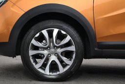 Обзор Lada XRAY Cross с вариатором - главные особенности и отличия