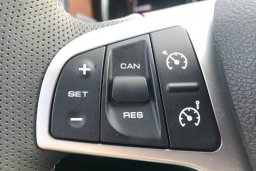 Обзор Lada XRAY Cross с вариатором - главные особенности и отличия