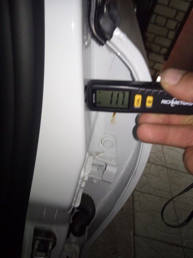 Какая толщина ЛКП у Lada XRAY, замеры толщиномером