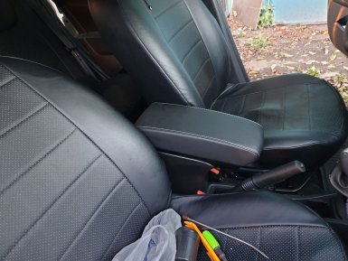 Как установить штатный подлокотник от Lada XRAY Cross в обычную версию кроссовера