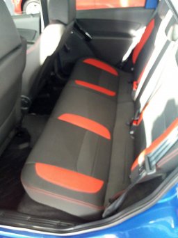 Первые живые фото Lada Granta Drive Active из дилерского центра LADA