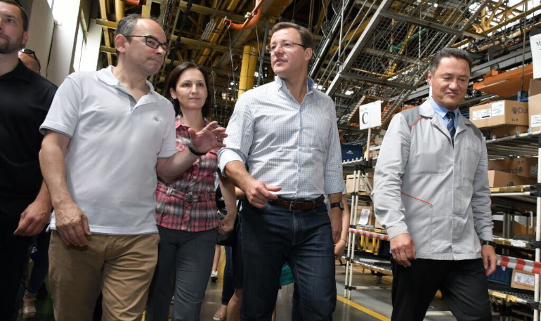 На АВТОВАЗе рассказали, на чем ездит руководство завода