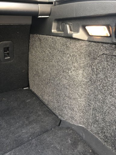 перетяжка багажника карпетом Lada Vesta SW