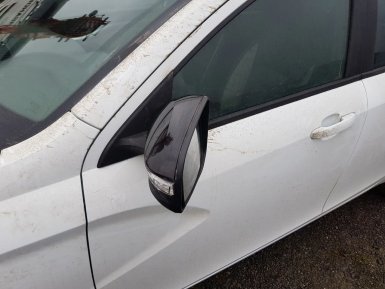 фото экстерьера Lada Vesta Exclusive с вариатором