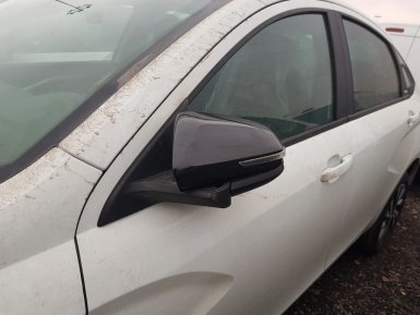 фото экстерьера Lada Vesta Exclusive с вариатором