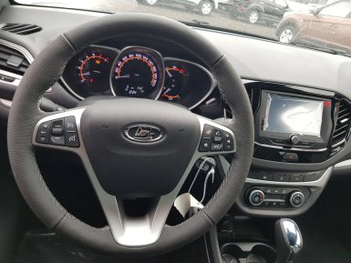 фото салона Lada Vesta Exclusive с вариатором