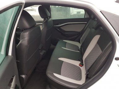 фото салона Lada Vesta Exclusive с вариатором