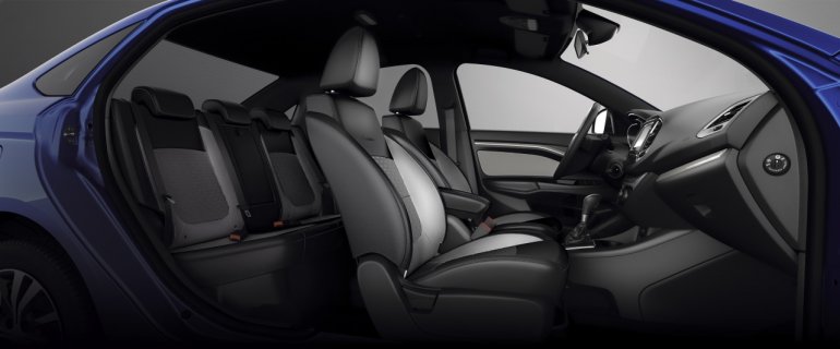 Черный потолок Lada Vesta с вариатором