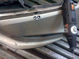 установка форсунок омывателя фар на Лада Веста