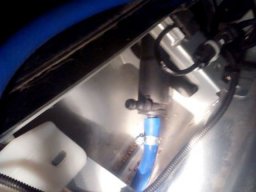 насос высокого давления омывателя фар на Лада Веста