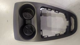 Более глубокие подстаканники Lada Vesta с вариатором