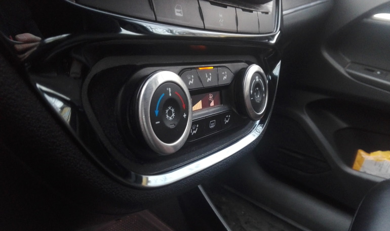 Доработка ручек блока управления климатом Lada Vesta и Lada XRAY Доработка ручек блока управления климатом Lada Vesta и Lada XRAY