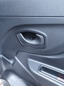 пластиковая внутренная ручка двери Lada XRAY