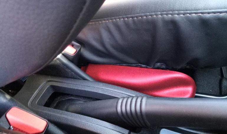 Обзор и установка внутренних накладок сидений Lada XRAY Обзор и установка внутренних накладок сидений Lada XRAY