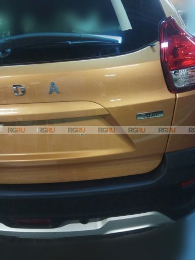 Первые шпионские фото новой Lada XRAY Instinct