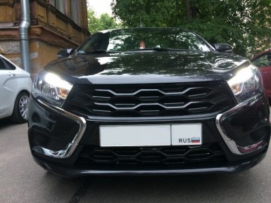 Решетка радиатора «Next» лада веста